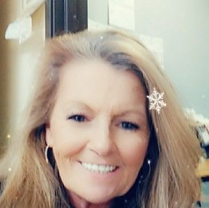 Meet your Posher, Denice